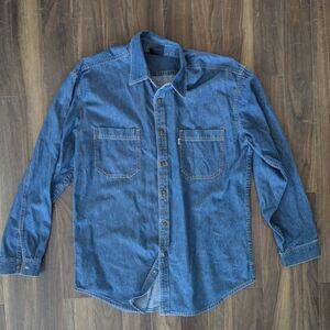 Levi's Casual Blue Button-Down Shirt